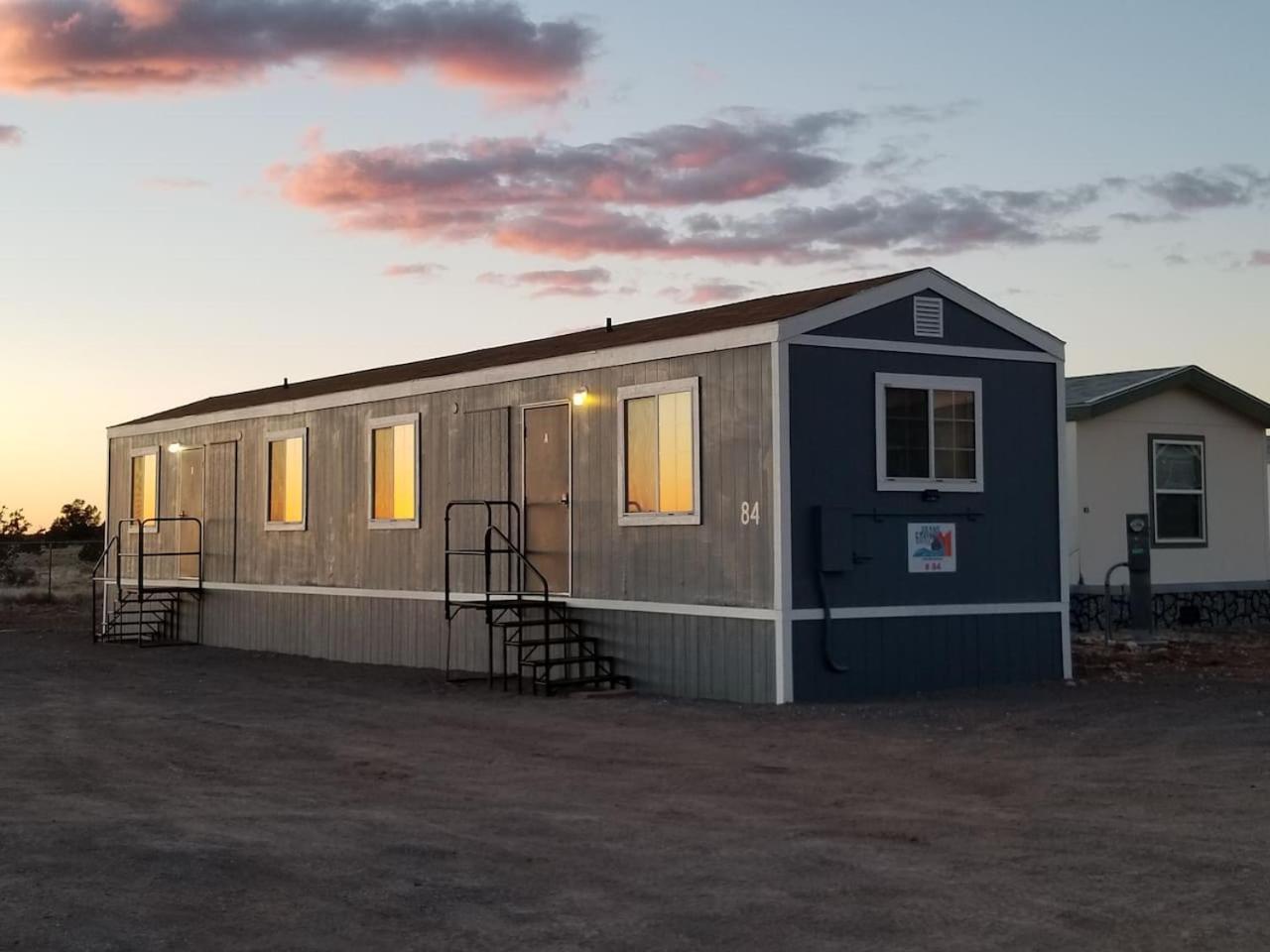 072b Affordable Retreat Nr South Rim Sleeps 4- No Kitchenette Holiday home